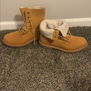 Women Timberland: size: 7.5